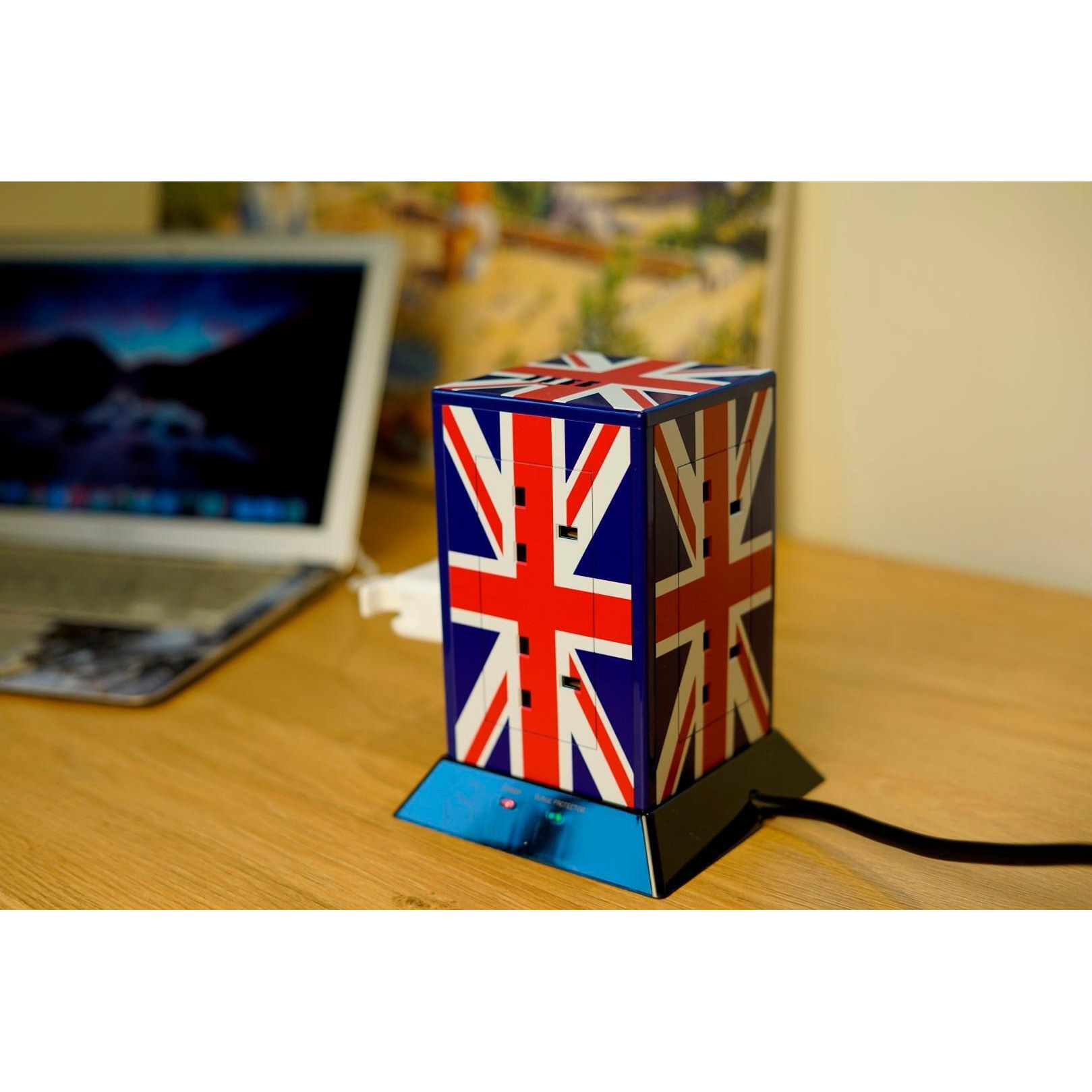 英國Union Jack USB(4800mA) 防沖擊拖板 8位 配1.5米電線